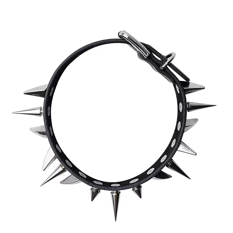 Reverse bone sharp rivet collar