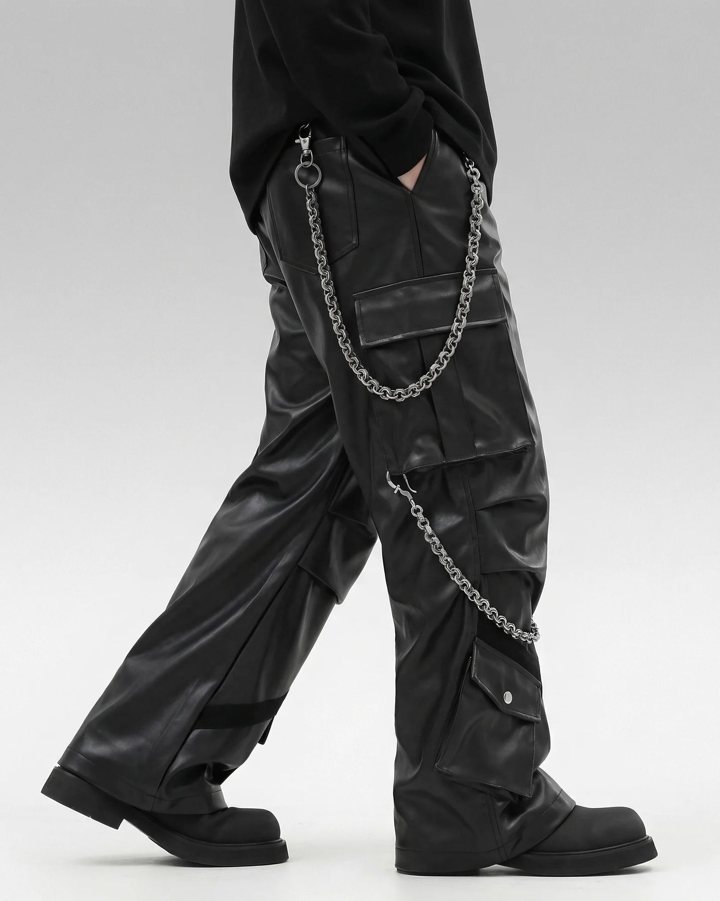 Nut locomotive wallet chain