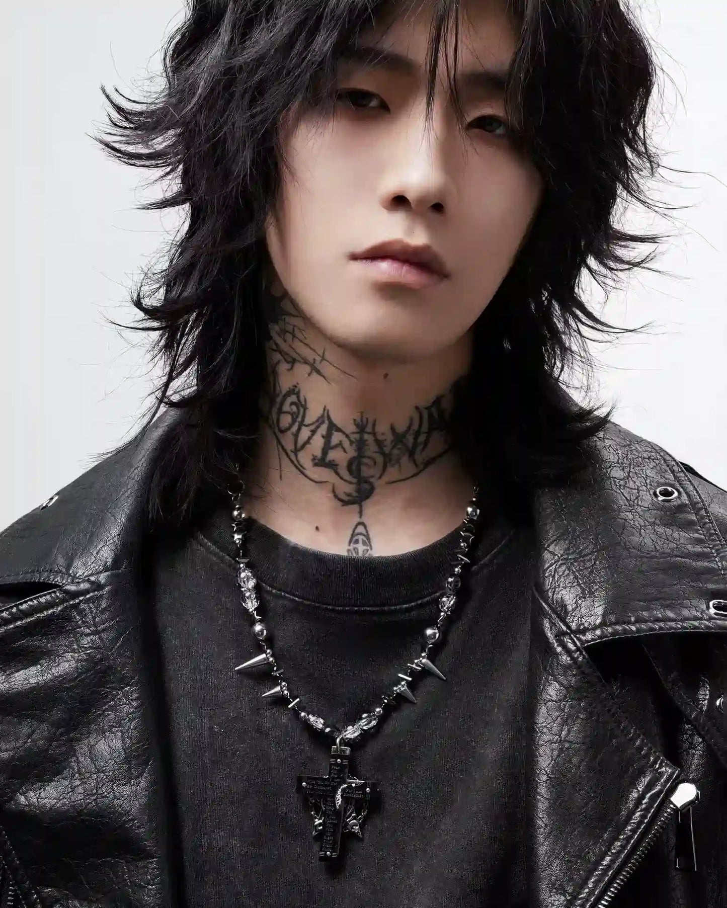 Night Noise Blade - Gothic Cross Chain