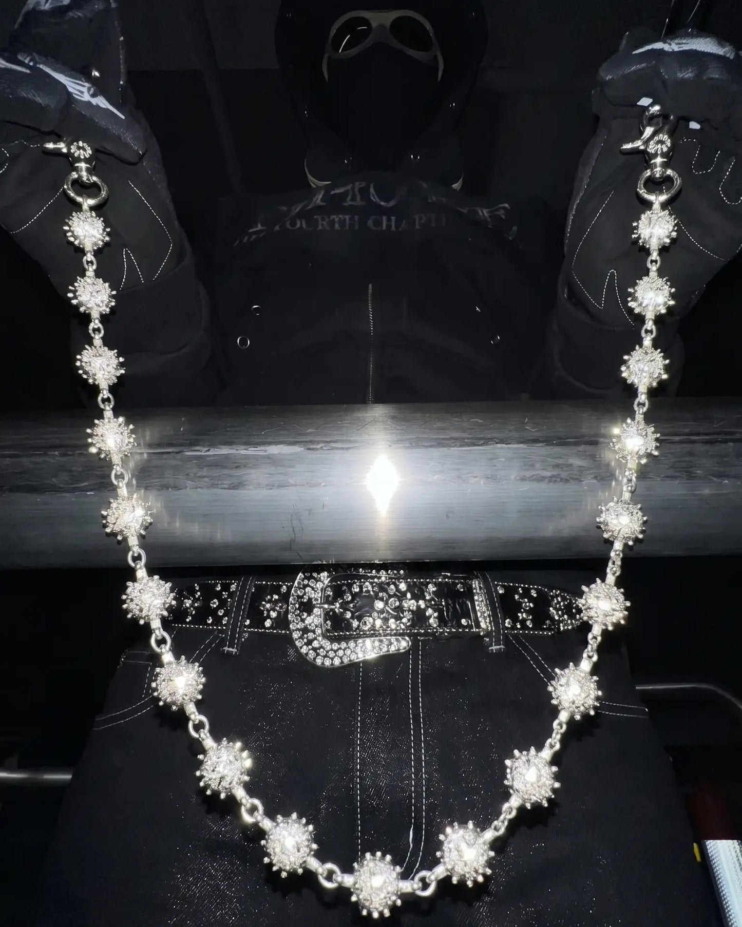 Starburst Drape Chain