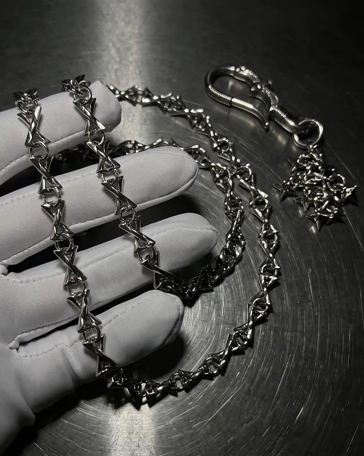Queensline Thorn Link