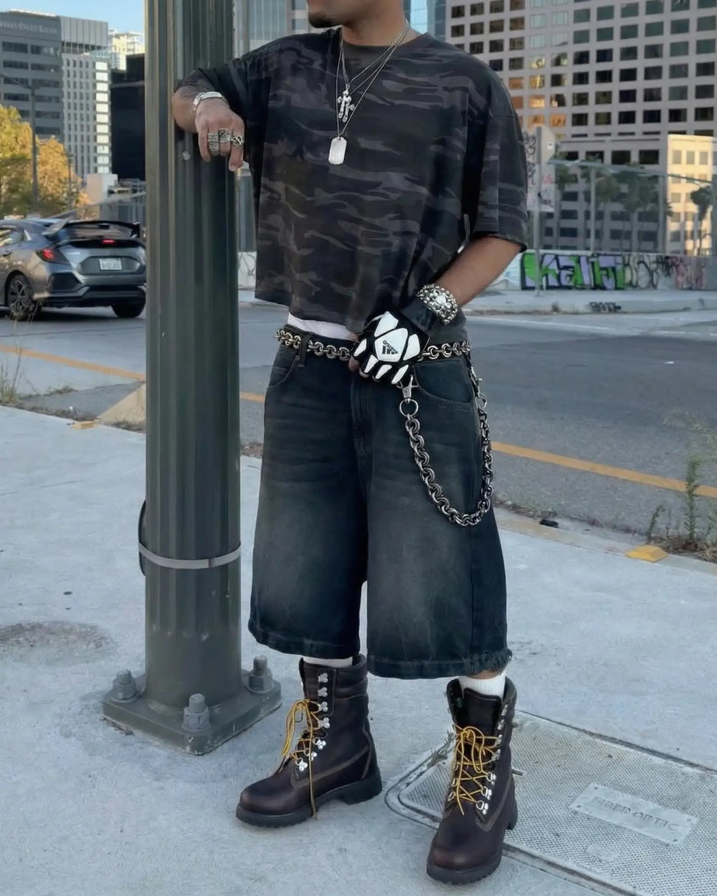 Nut locomotive wallet chain