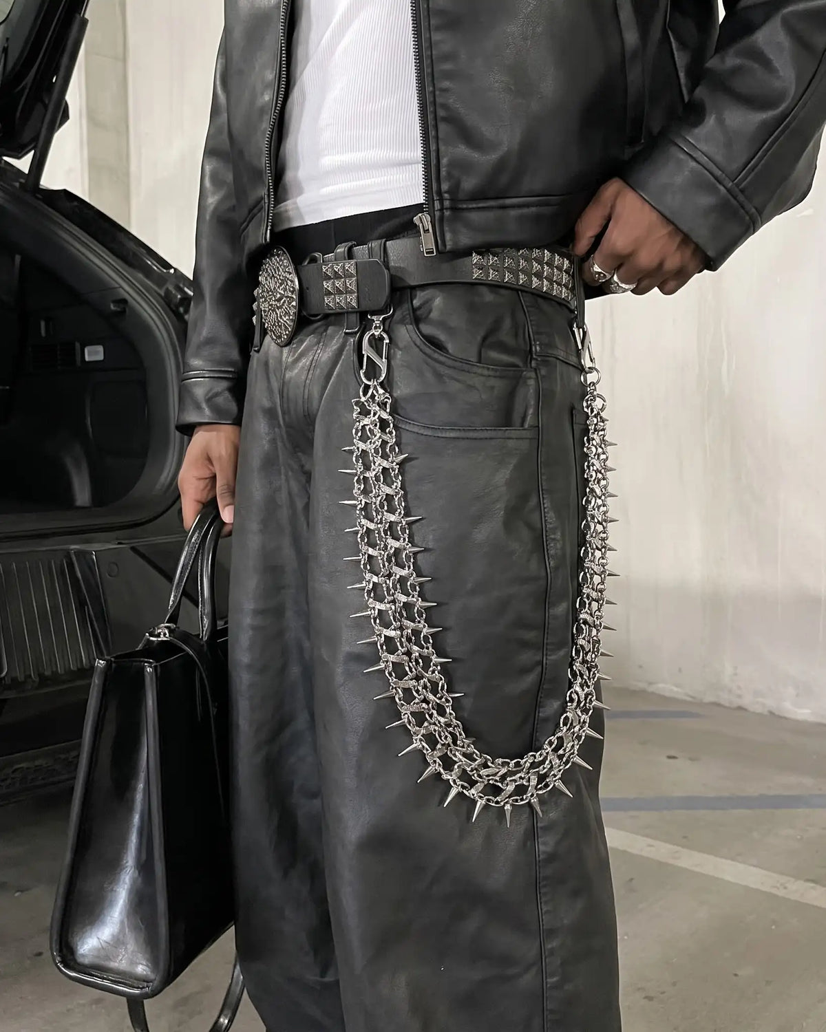 Vertebrae Vanguard Chain