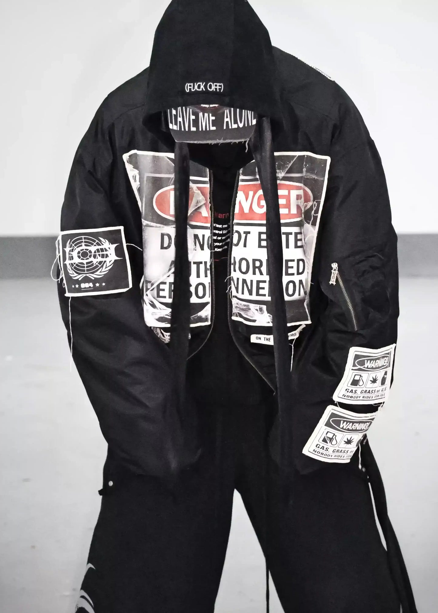 Warning label printed short style coat（glossy）