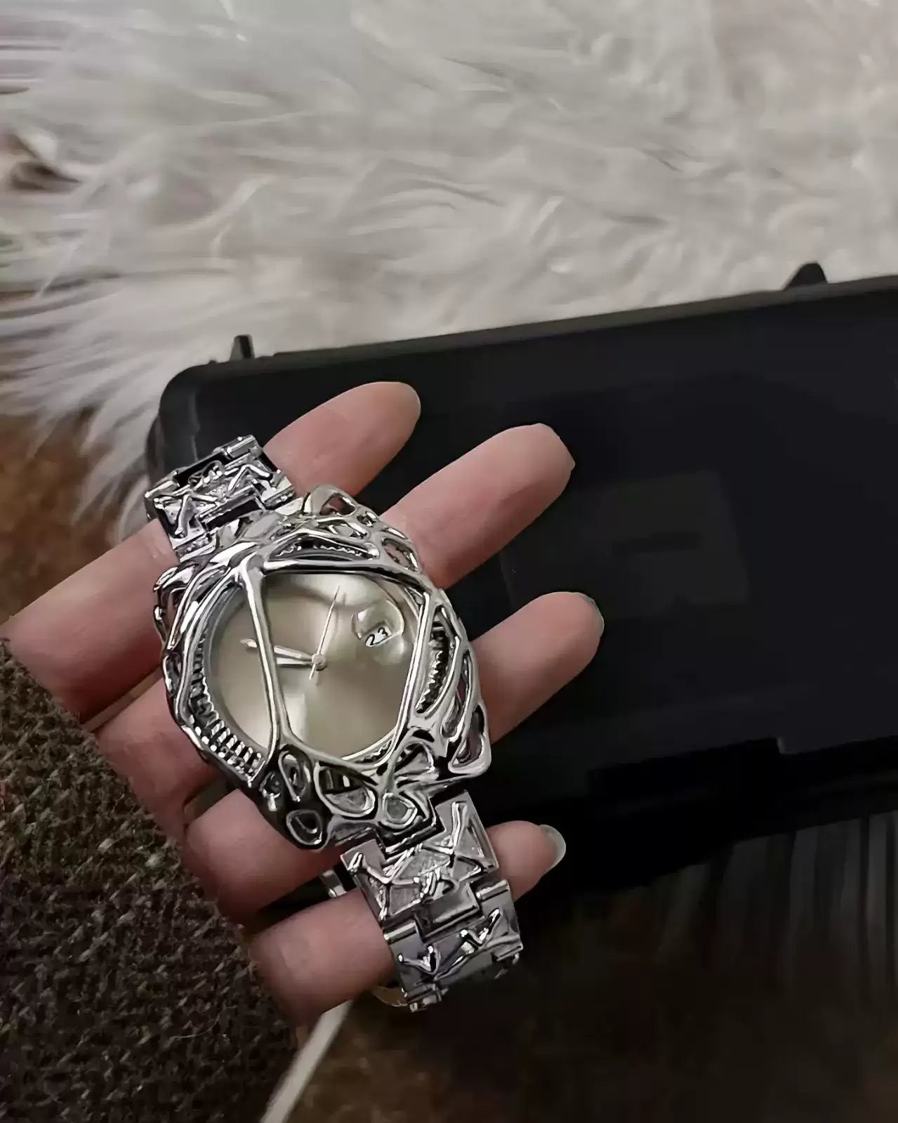 Dark Silver Artistic Shape Watch