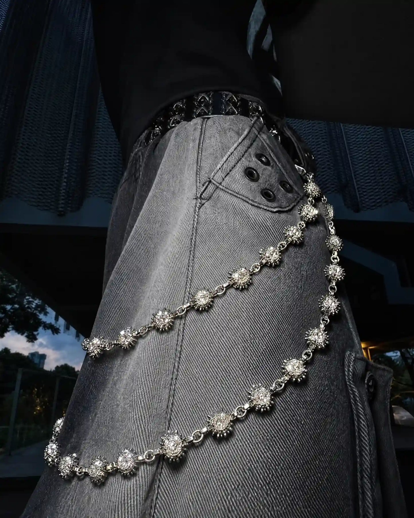 Starburst Drape Chain