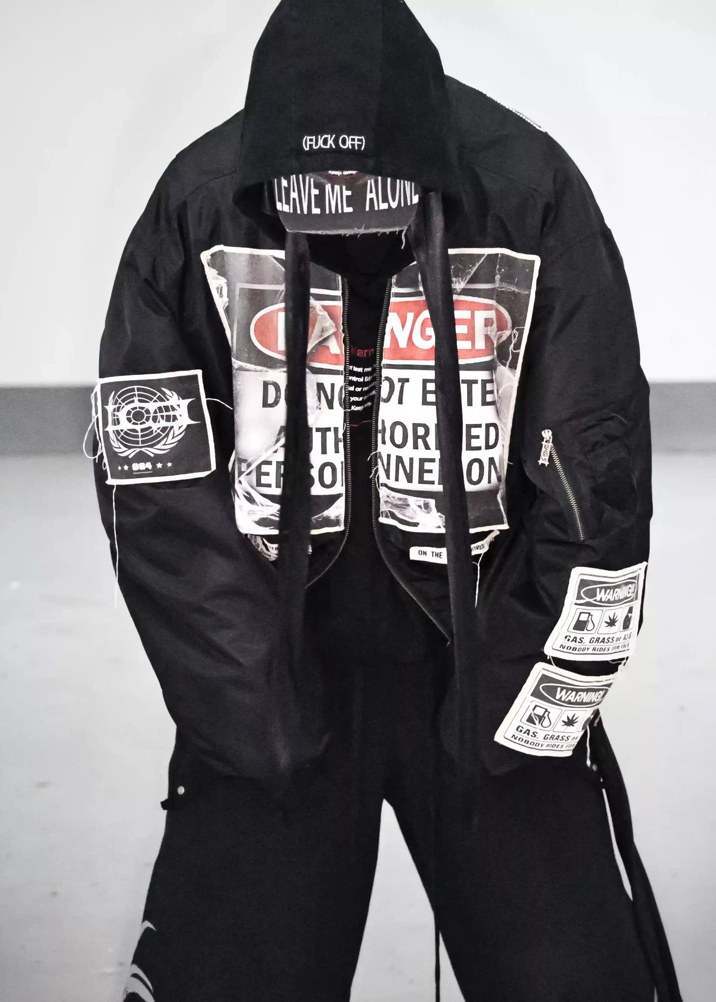 Warning label printed short style coat（glossy）